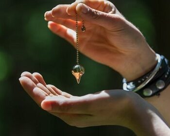 гадание на маятнике